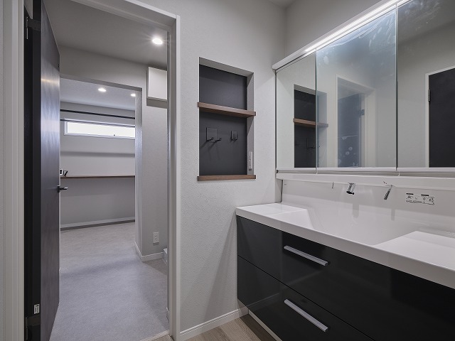 「🏠暮らしやすさは設備で決まる！」 第3回：洗面設備で「朝のバタバタ」をなくす！暮らしが整う洗面づくり🪞✨ アイキャッチ画像